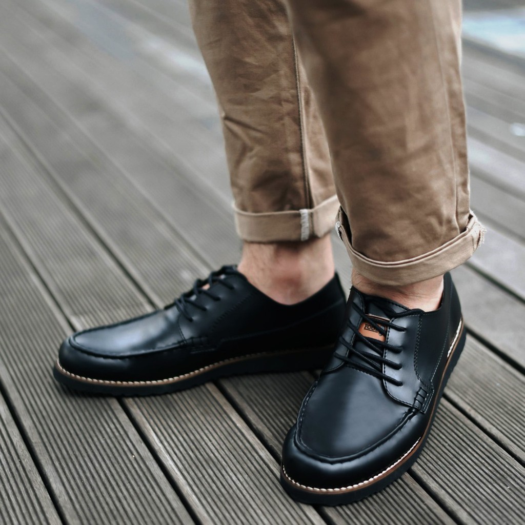 COSTA BLACK ORIGINAL x FOOTSTEP Sepatu Formal Hitam Tali Pria Pantofel Kerja Kantor Dinas Resmi Guru Kantoran Pesta Undangan Wedding Kondangan Nikah Kuliah Modern Casual Derby Oxford Semi Kulit Premium Footwear Big Size Jumbo Ukuran Besar 44 Keren Branded