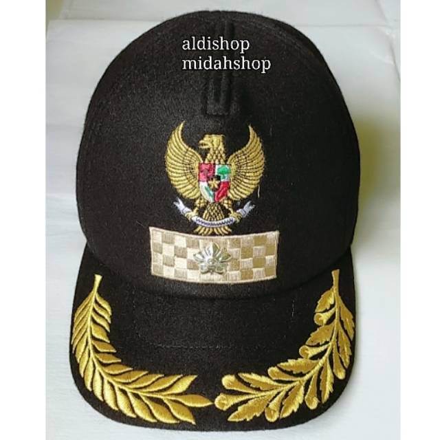 TOPI LURAH/KADES