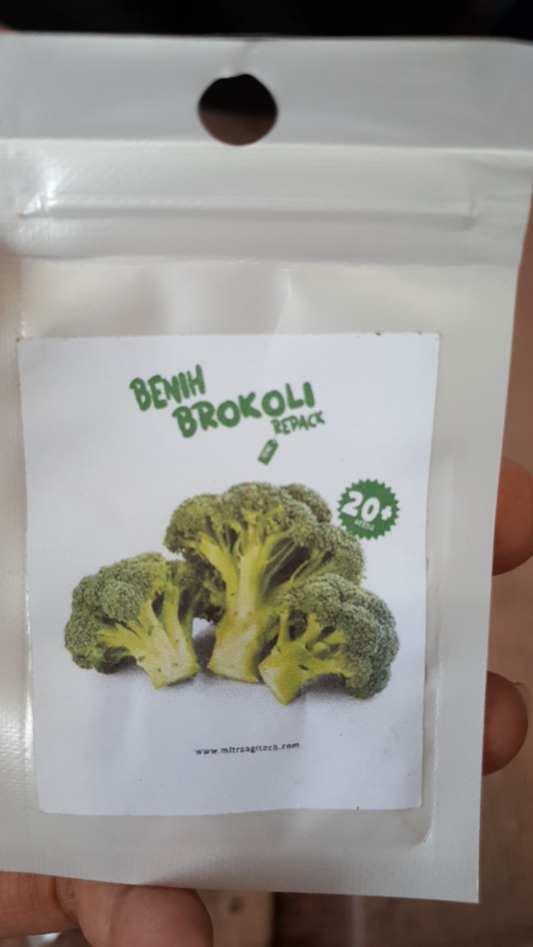 Benih Brokoli Kemasan Repack Isi Puluhan Kemasan Zip Lock
