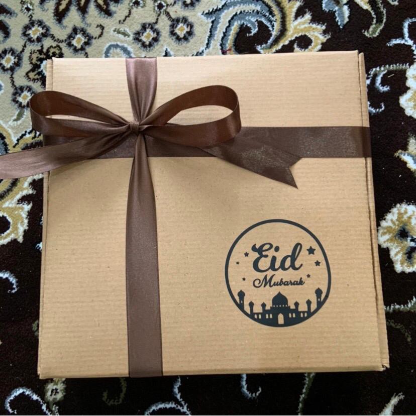 

Hela Cakery Hampers