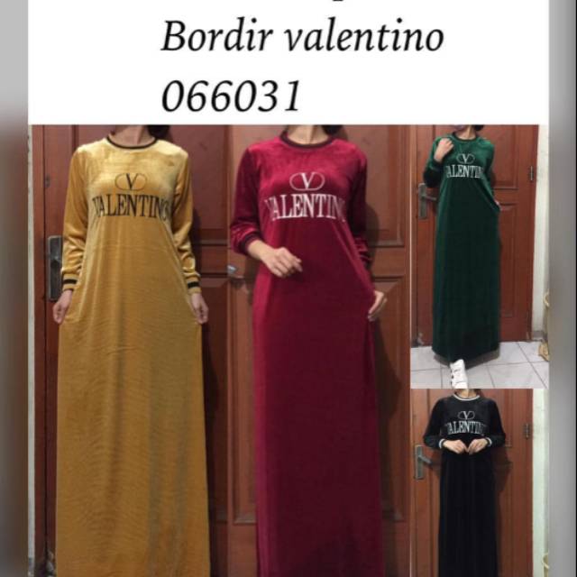 Gamis Bludru