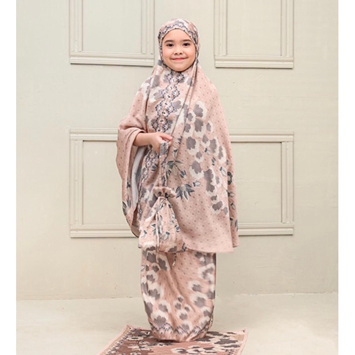 WEARING KLAMBY MUKENA ANAK SULAWESI SERIES