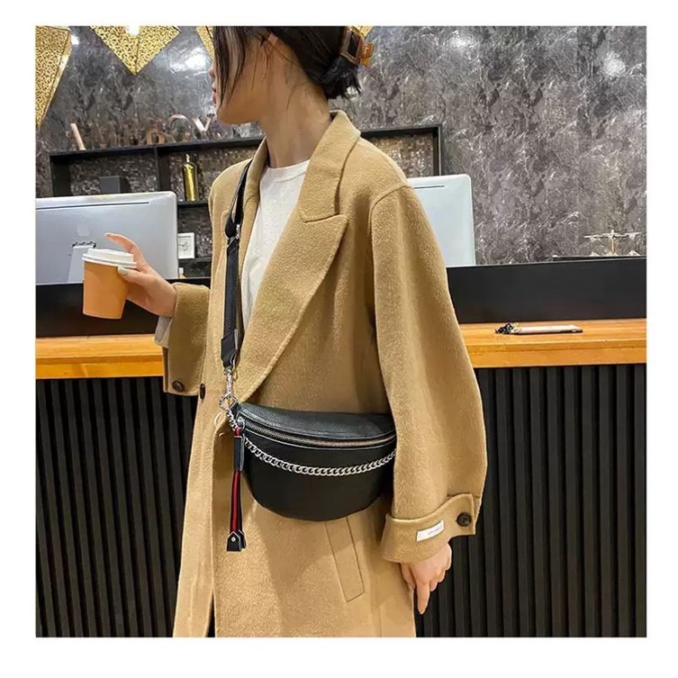 Tas Selempang Wanita Terbaru Tas Mini Tas Selempang Terlaris Waistbag Wanita Tas Pinggang Wanita Bahan Tebal Tali RAntai Tas Kekinian Ala Korea