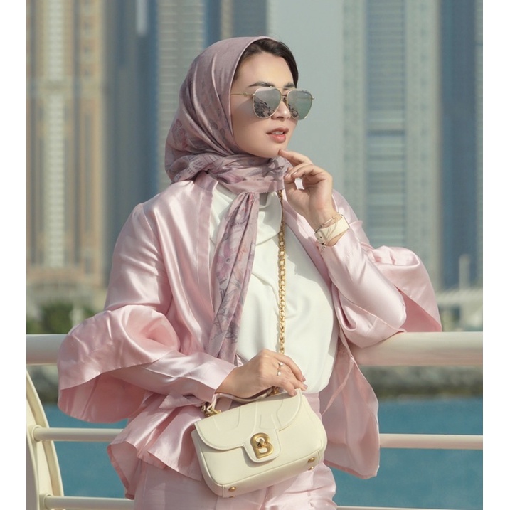 The Dubai Series Buttonscarves