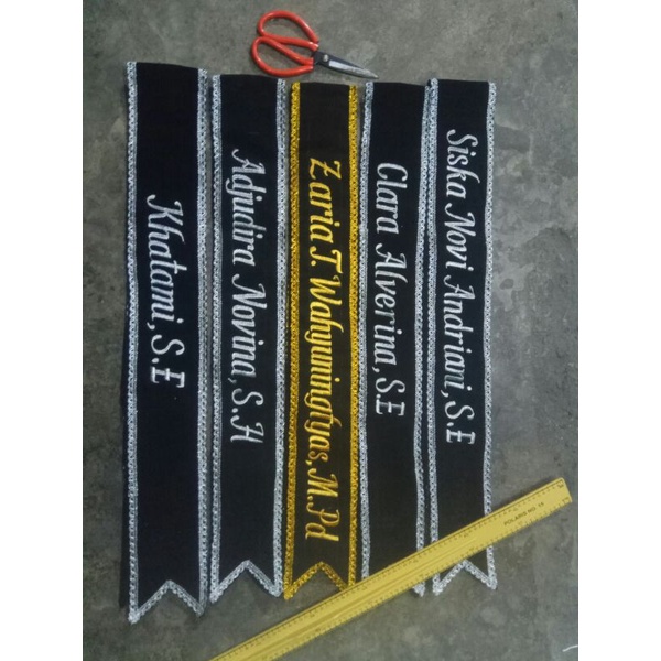 SELEMPANG WISUDA  MEDAN( COD ), RENDA    ( 1 HARI JADI )-3
