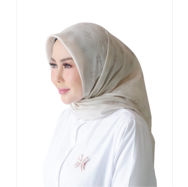 Ready stock Monogram series by Hida Hasan