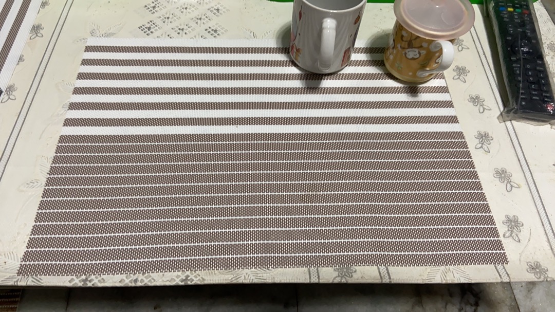 Tatakan Piring Gelas Tahan Panas Alas Makan Minimalis Pvc Place Mat Garis Garis F762