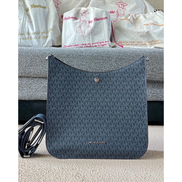 MK Briley Large Messenger Admiral Signature Crossbody