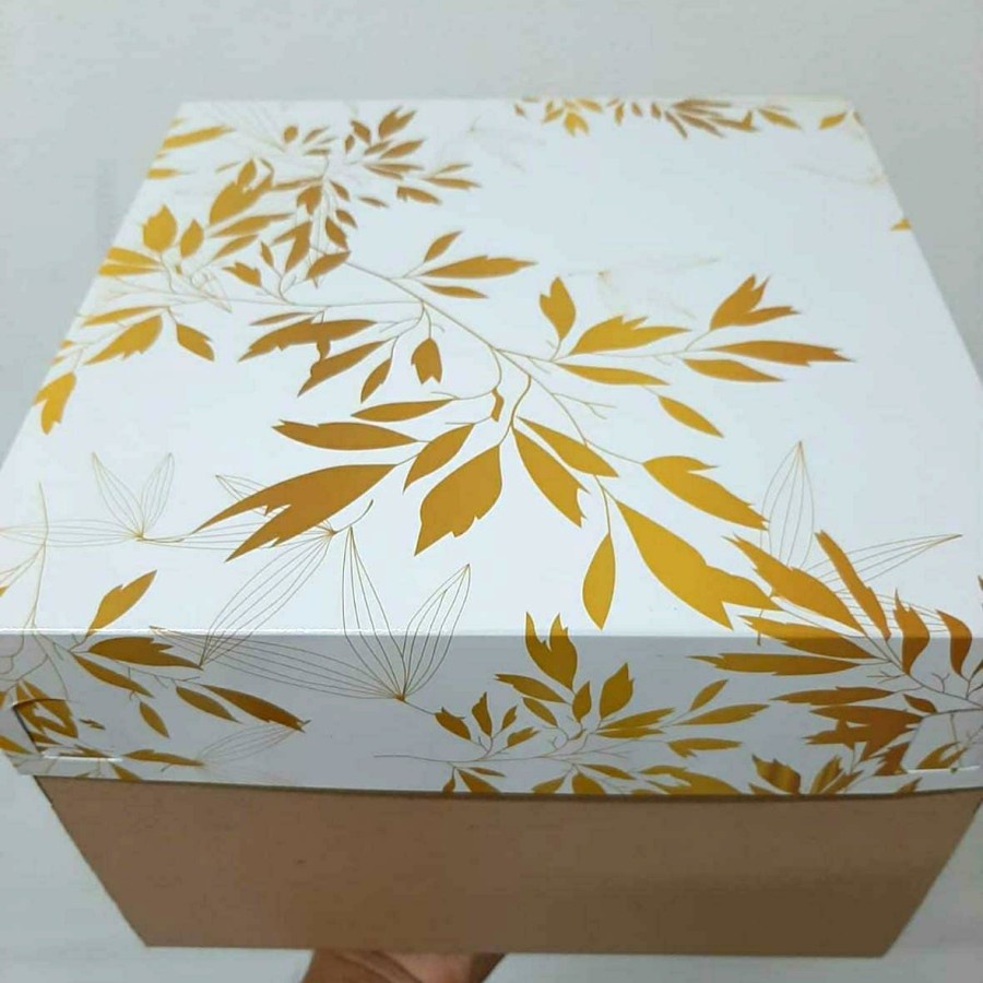 

(5pcs) Kardus Cake Motif Golden Bambu Dus Roti Bolu Brownies Lapis Kukus Box Chiffon Packaging Kotak Hampers Size 22 cm