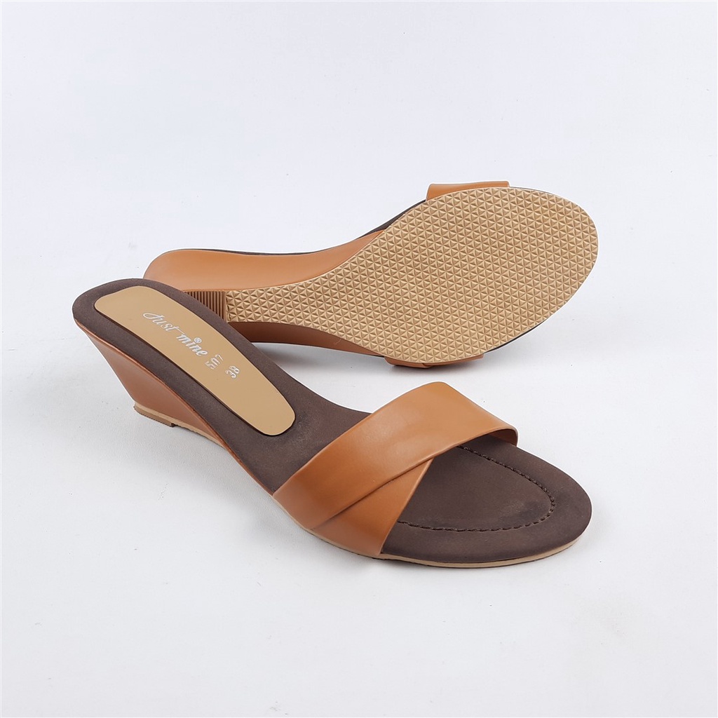 SANDAL WANITA JUSTMINE 507 36-40