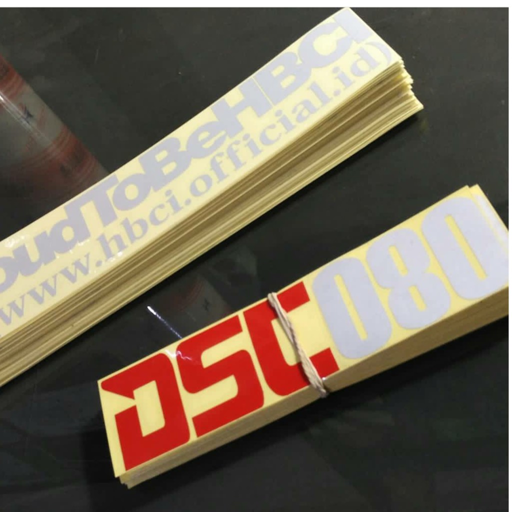 

Cutting Stiker Desain Bebas / suka suka