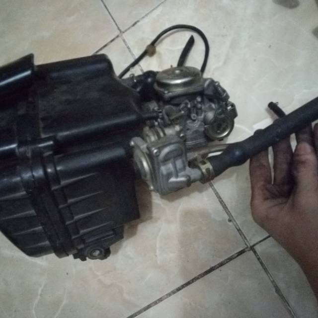 Paketan karburator dan box filter isi se set dengan ais untuk beat karbu