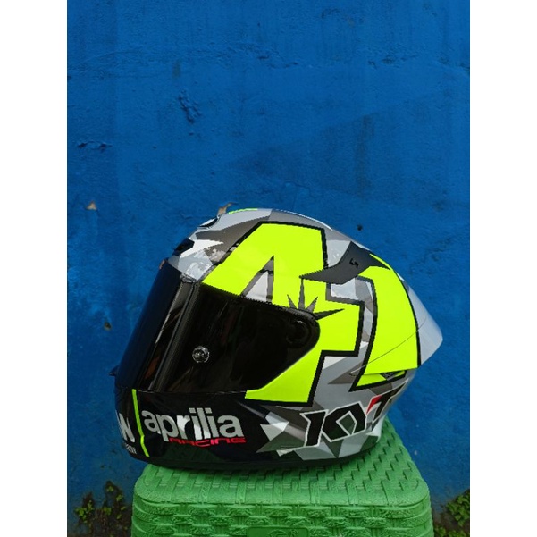 Helm KYT TT Course Repaint Aleix Espargaro 2019