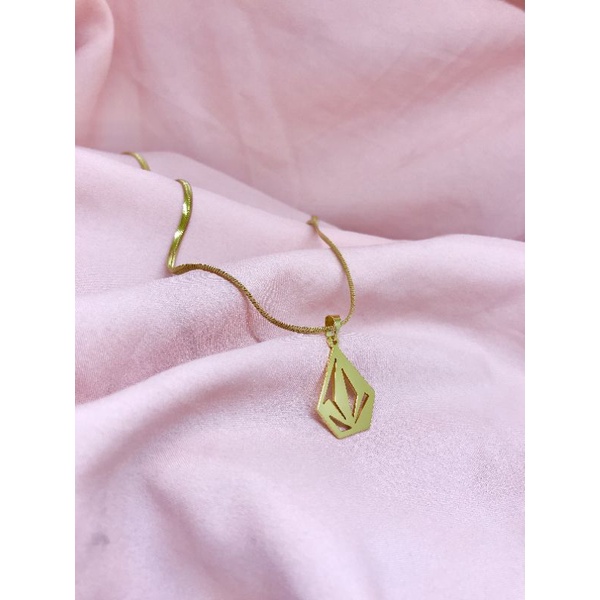 Kalung pipih pria wanita volcom titanium anti karat 0703