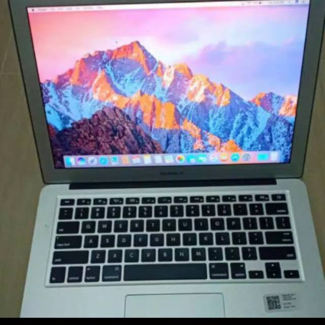 OBRAL ..MICBOOK AIR 11 INCH 2015.. INTEL CIRE I5 ..RAM 4GB.SSD 256