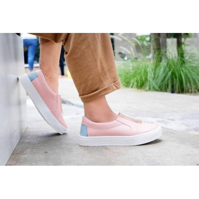 SHOES003 / SEPATU WANITA / SEPATU CASUAL / SEPATU TERLARIS