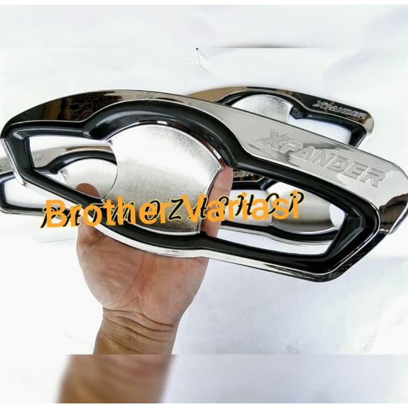 Outer Mitsubishi Xpander Chrome Black Lis Black