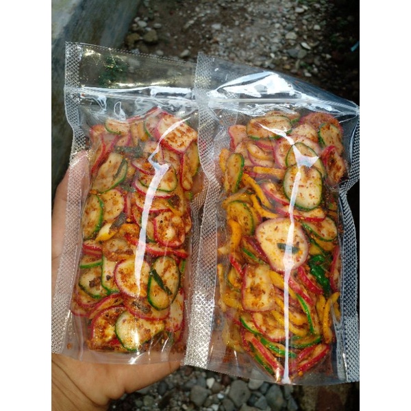 

KERUPUK SEBLAK ENDOLITA PEDAS SEBLAK BANGEEETTT!!