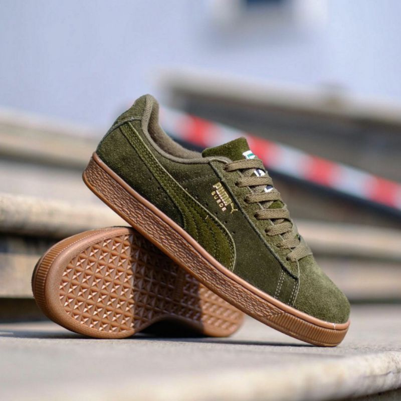 PUMA SUEDE OLIVE GREEN GUMS