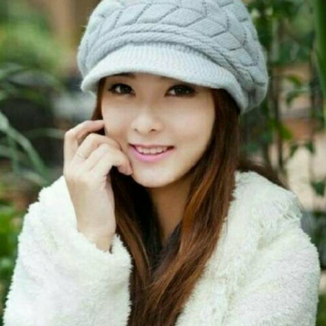 Topi Kupluk wanita untuk musim dingin