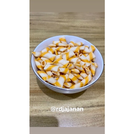 

( ROEMAH DJAJANAN SNACK ) MINI ASTOR CHEESE 200gr