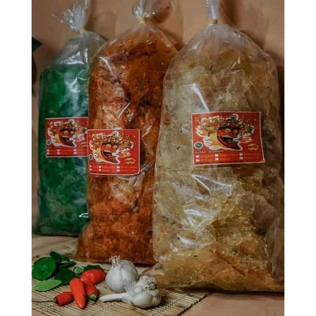 

Keripik Kaca pedas daun jeruk hot somplak