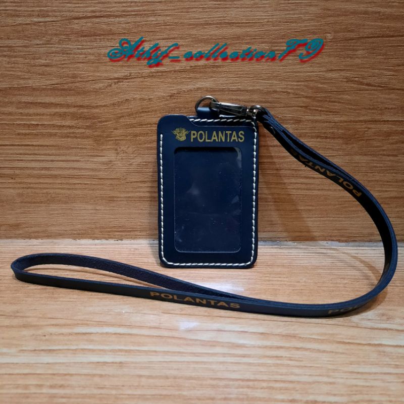 

Tempat Id Card Polantas Kulit Holder Id Card Kulit Polantas Kalung