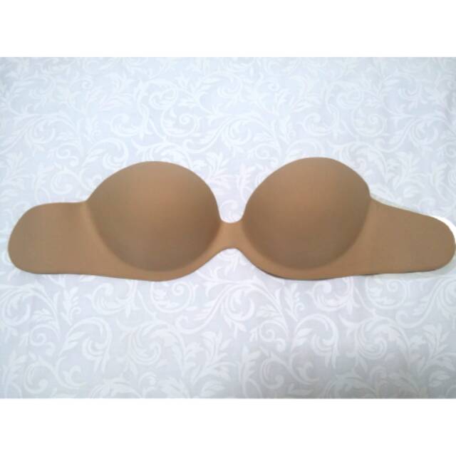 New Bra tempel nude