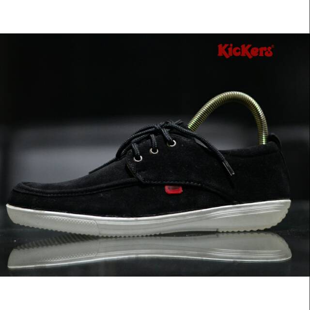 Sepatu pria kickers murah casual