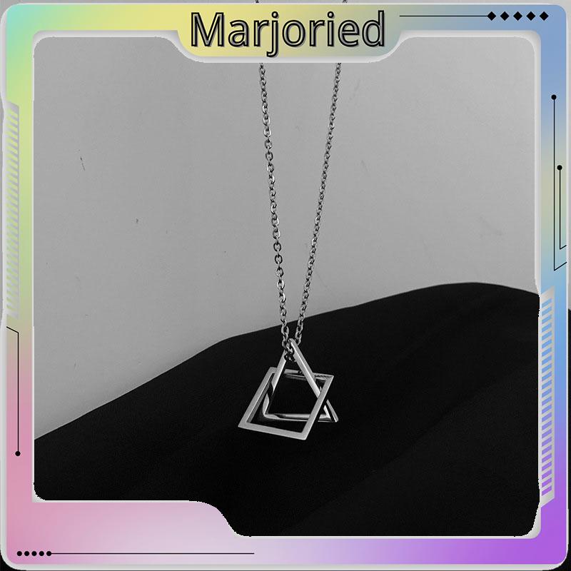 Kalung Liontin Bentuk-SWegitiga Geometris Bahan Titanium-SWteel Gaya Hip Hop Untuk Unisex-MJD