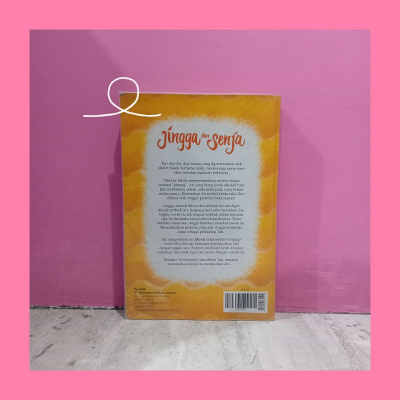 Preloved Buku Novel Fiksi Jingga Dan Senja By Esti Kinasih Shopee Indonesia