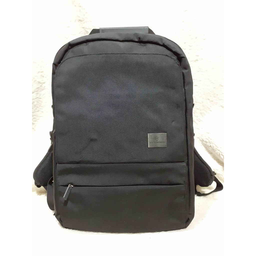 Tas Second / Preloved VICTORINOX Back Pack / Body Pack / Ransel Laptop Bekas