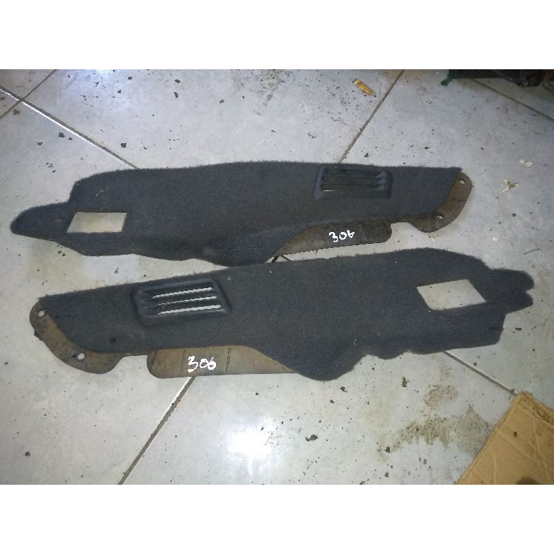 cover konsole console box bagian pinggir dashboard tengah Peugeot 306