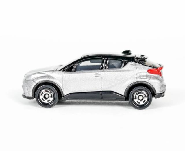 Tomica Reguler 94 Toyota C-HR (Silver) TAKARA TOMY