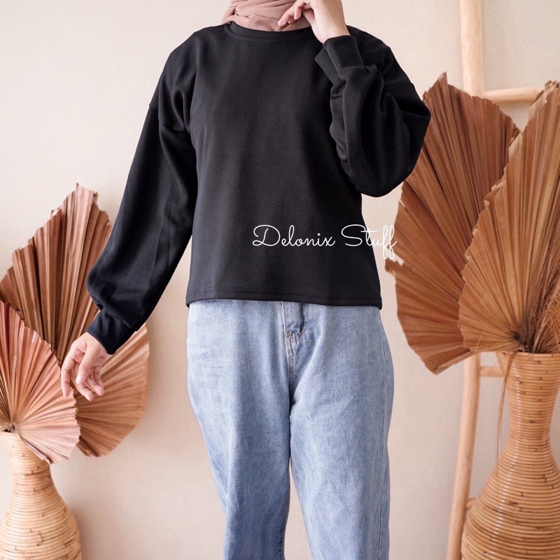 DELONIX | Basic crop sweater