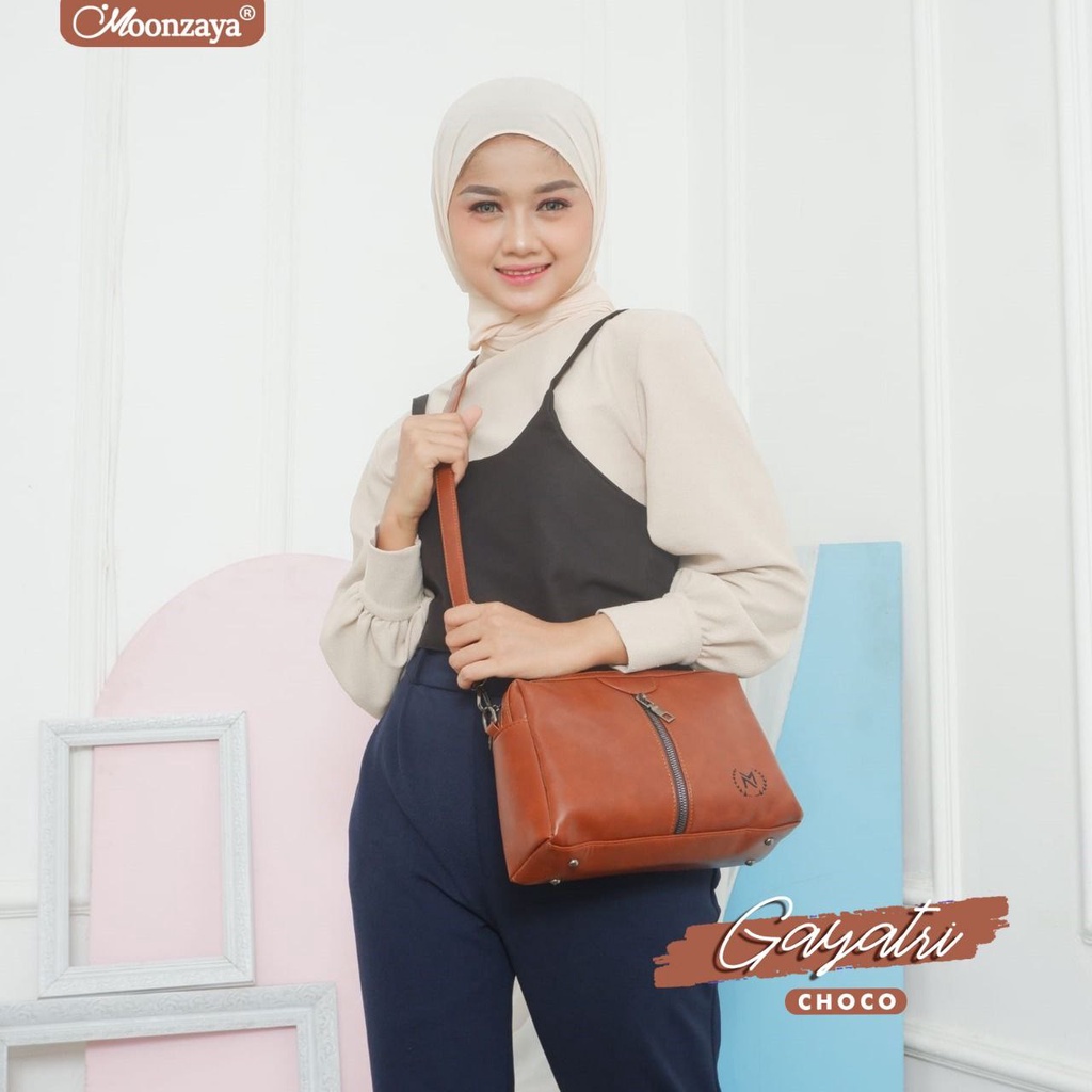 [READY MOONZAYA] Sling Bag Wanita Gayatri Moonzaya