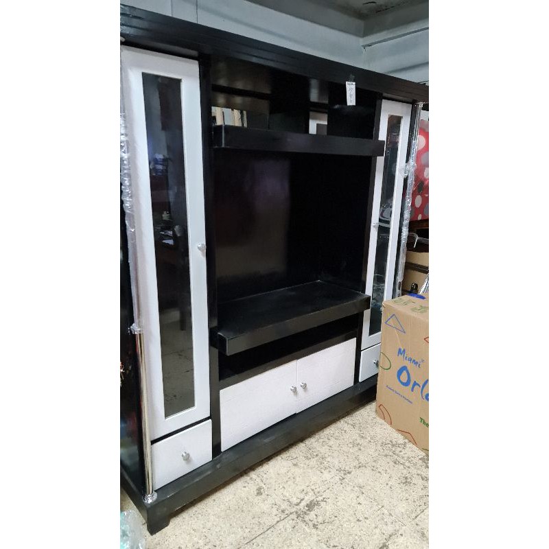 Buffet Minimalis TV Pajangan Rak TV Kayu