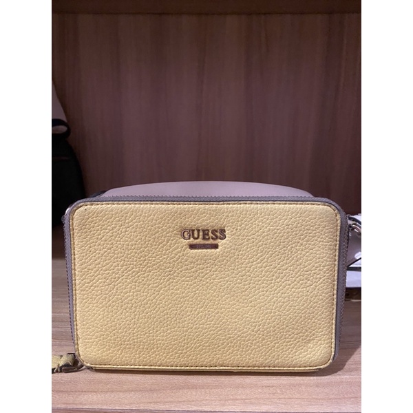 PRELOVED SLING BAG GUESS ORIGINAL COUNTER