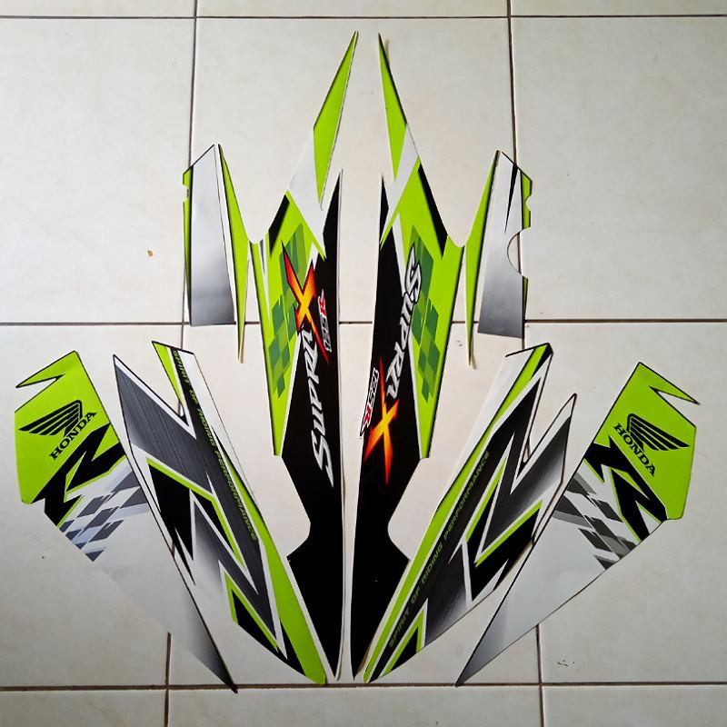 stiker striping motor supra x 125r 2010 putih hijau