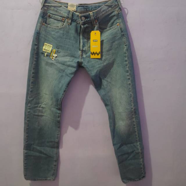 levi's peanuts jeans