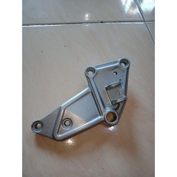 Postep Footstep Bostep Step Dudukan Pijakan Kaki Depan Kanan Kawasaki Ninja R 150 ori