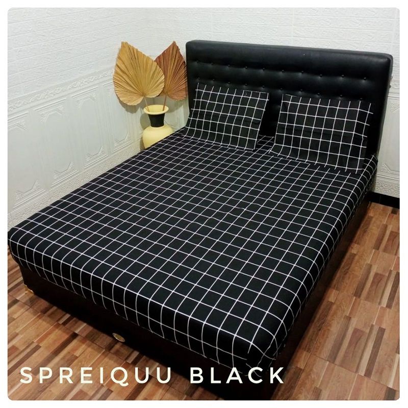 sprei motif kotak hitam putih
