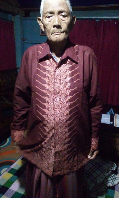 Batik Solo Bangsawan Merah Kemeja Pria Katun Halus Sragenan Full Furing