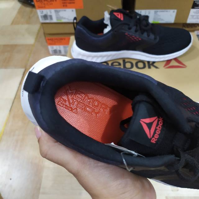sepatu reebok fuel foam