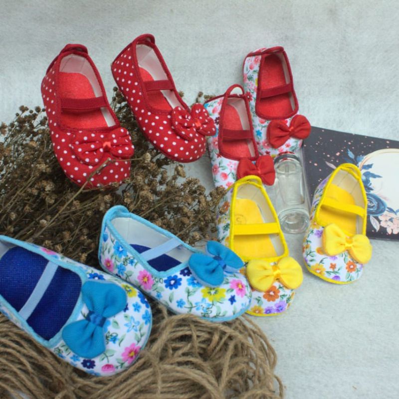 sandal baby prempuan motif polkadot