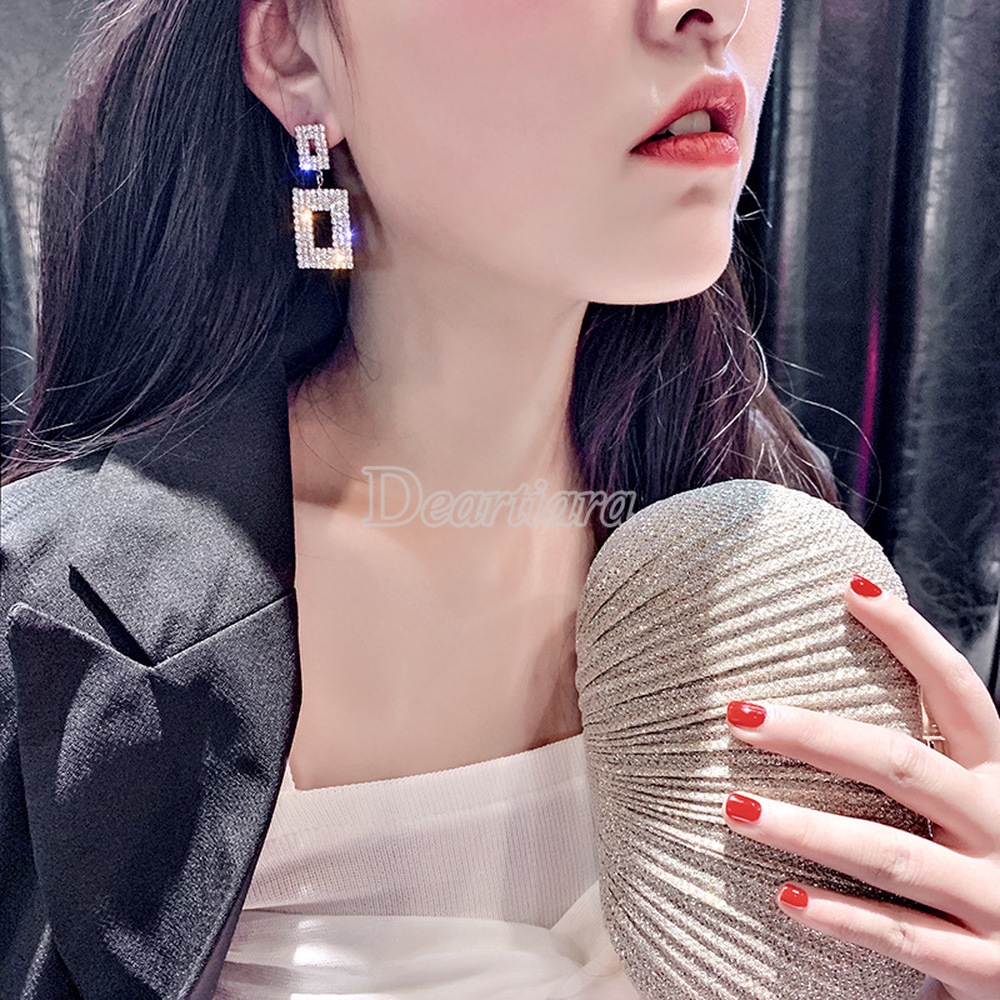 Anting Gantung Panjang Motif Geometri Hias Berlian / Mutiara Imitasi Berkilau untuk Wanita