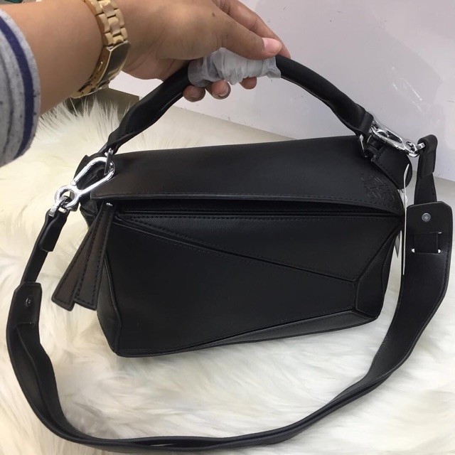 tas import wanita loewe mini