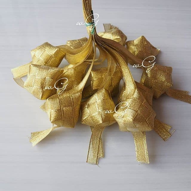 

Ginger- Hiasan Idul Fitri - Ketupat - Emas; Lebar 1.2cm; 1 Pack 12pcs