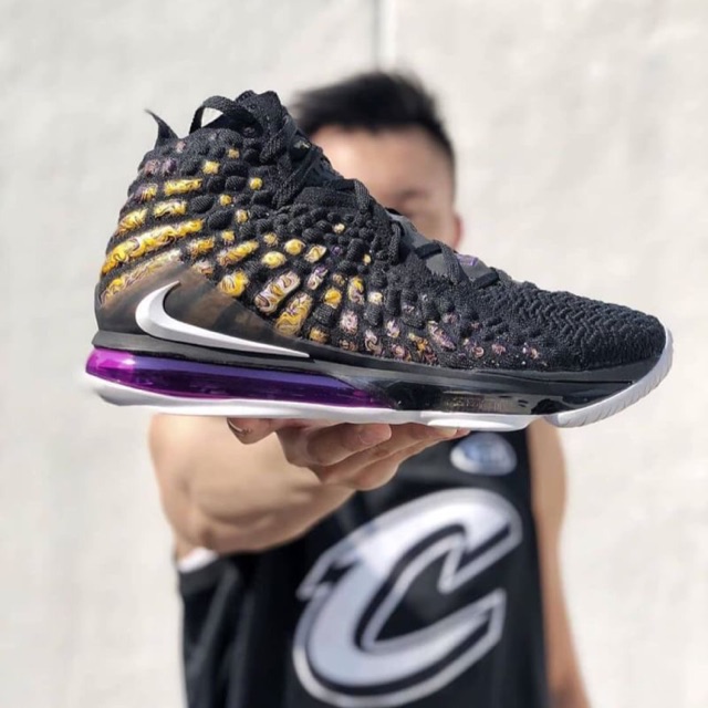 jual lebron 17