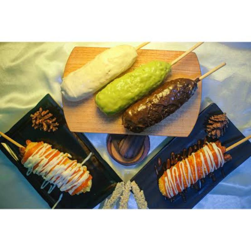 CORNDOG MOZARELLA BIG (FROZEN FOOD) MOZARELLA CORNDOG KOREAN FOOD JAPANESE FOOD